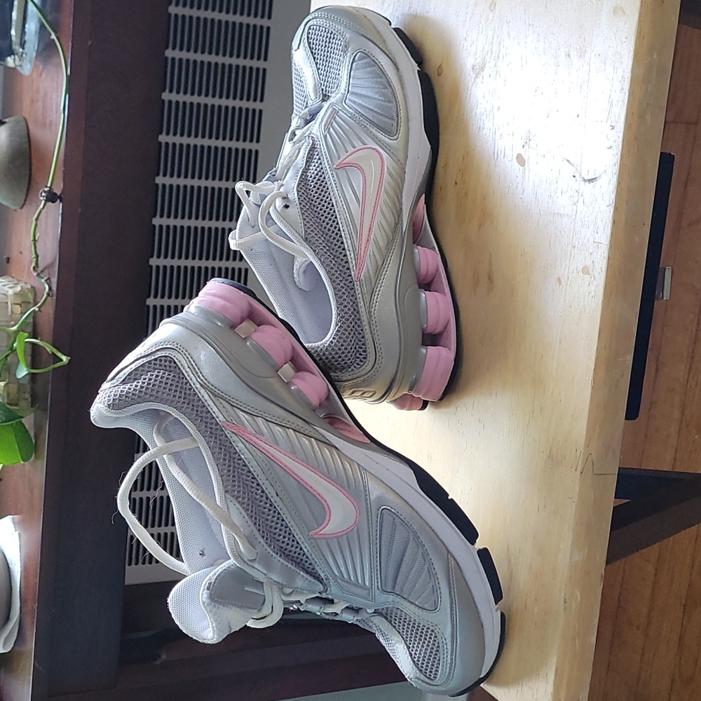 NIKE SNEAKERS - Picture 12 of 14